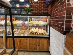 面包甜点陈列柜-BROAD面包路·欧式面包(龙湖时代C馆店)