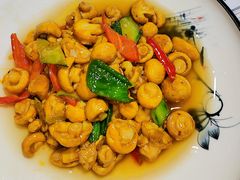 黄蘑菇炖鸡-飘香美食城