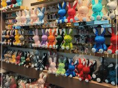 -广州白马服装市场