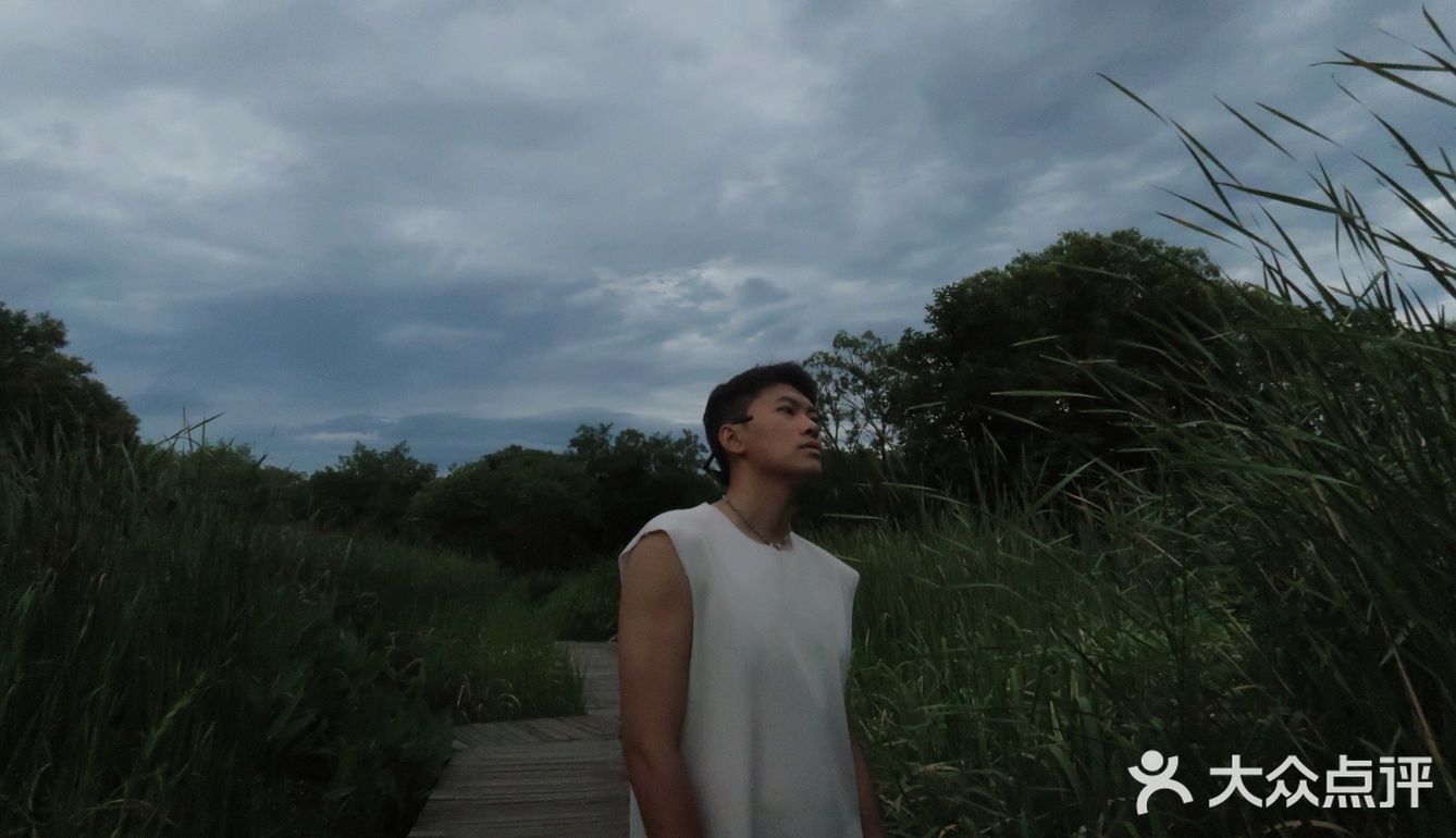 湿地公园，银色小船摇摇晃晃懒懒～