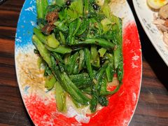 豆豉鲮鱼炒油麦菜-粤·向群饭店(麓景路店)