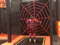 -嗨翻Hi-Fun竞技主题乐园·蹦床亲子生日轰趴(国光1937店)