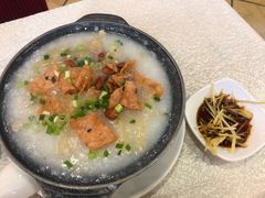 古法荔湾艇仔粥-龙的酒楼·手工早茶·顺德菜(近良路店)
