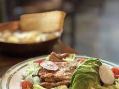牛油果鸡扒沙拉-I HOLIC艾豪丽披萨(KKone店)