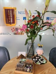 -靓芙泉专研痘痘肌