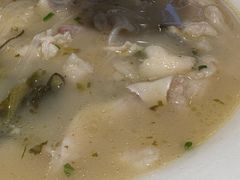 -严记小天府酸菜鱼(西四路店)