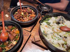 -啫两手·啫啫煲·小饭堂(龙城万科里店)