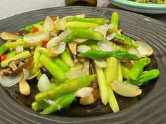 芦笋百合炒鸡纵菌-金哥私房菜馆(张府园总店)