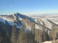 -丝绸之路山地度假区滑雪场