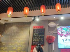 -爆炸头阿姨小四川正宗川味小吃(无任何分店)