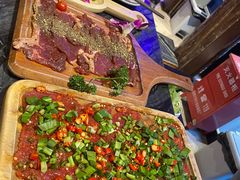 -热火朝天鲜切牛肉火锅(南强街巷店)