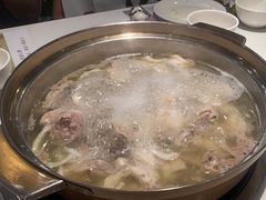 -烹然四季椰子鸡火锅(姚家园万象汇店)