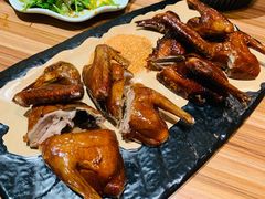 招牌亚麻籽烧乳鸽-粤食堂(天津和悦汇店)