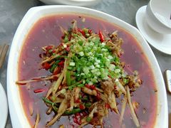 -兔行天下-鸿鹤鲜锅兔(中海国际店)