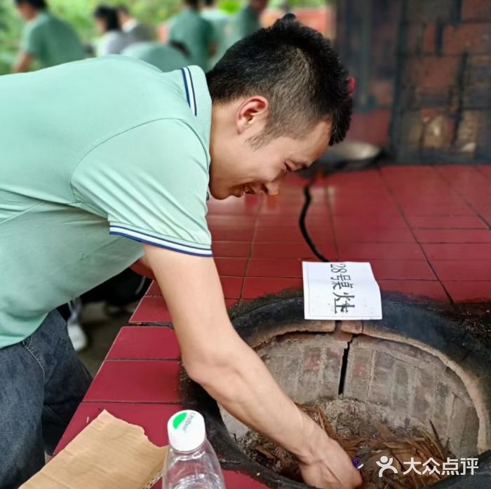松山湖南湖湾露营营地图片