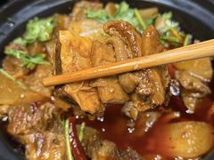 -土砂锅生态山庄·非遗砂锅雅鱼