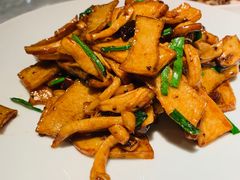 黑松露韭香珍菌-京味斋·北京烤鸭(华威桥北工大店)
