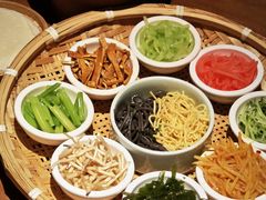 -包整·丝娃娃(甲秀楼景观店)