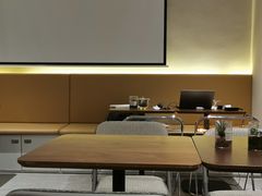 -Fridi Patisserie Cafe