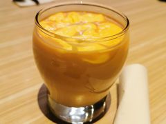咸蛋黄芝士奶盖茶-必胜客(湘隆店)