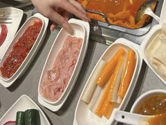 -海底捞火锅(曹安公路店)