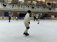 -冠军冰场CHAMPION RINK(环球银泰城店)