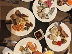 -大中华希尔顿酒店-念自助餐·嗨啤·小龙虾