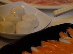 -鲜入围煮花胶鸡海鲜火锅