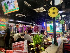 -马路牙子烧烤音乐酒馆(望京店)