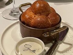 壳里餐前面包-壳里西餐厅Coquille Seafood Bistro(蒙自路店)