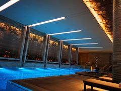 -成都华尔道夫酒店游泳池