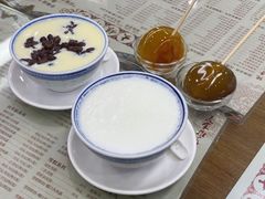 -周大娘牛乳(旧寨古村总店)