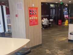 -麦当劳(国家体育场南路店)