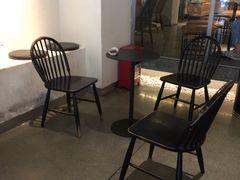 等位区-喜茶(东莞汇一城店)