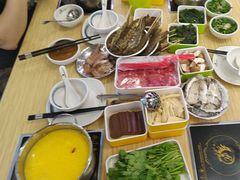 -杨老板·海鲜集市火锅·鲜切牛肉(中防万宝店)