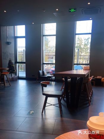 啡快点的两杯太妃，到店的时候，说是之前有20杯咖啡