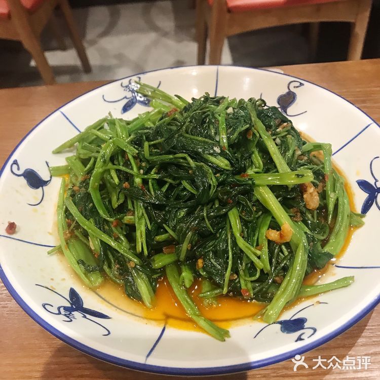 拉茶是我真爱。吃饱太爽了 没有踩雷的