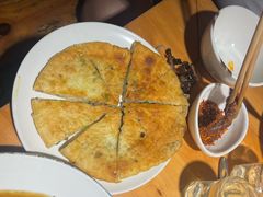 -大众跷脚牛肉馆·非遗传承单位(峨眉山店)