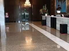 -上海虹桥西郊假日酒店