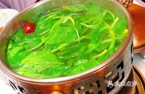 Boiled Chicken Greens