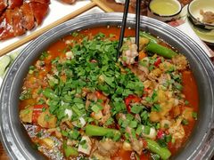 -老滇山寨•云南特色菜•地方菜•民族风情歌舞表演(金碧店)