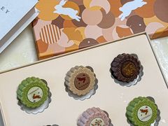 -Laderach 莱德拉(上海环贸iapm店)