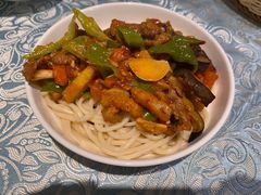 辣子茄子肉拌面-巴扎美食·新疆菜·西域歌舞表演餐厅(新疆大厦店)