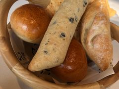 餐前面包-AZUR聚(香格里拉饭店)