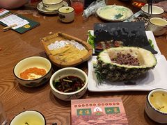 -老滇山寨•云南特色菜•地方菜•民族风情歌舞表演(金碧店)