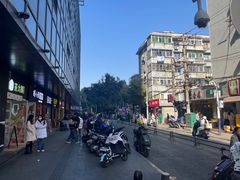-官亭路小吃一条巷