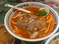 -鑫花溪牛肉米粉(东环大润发店)