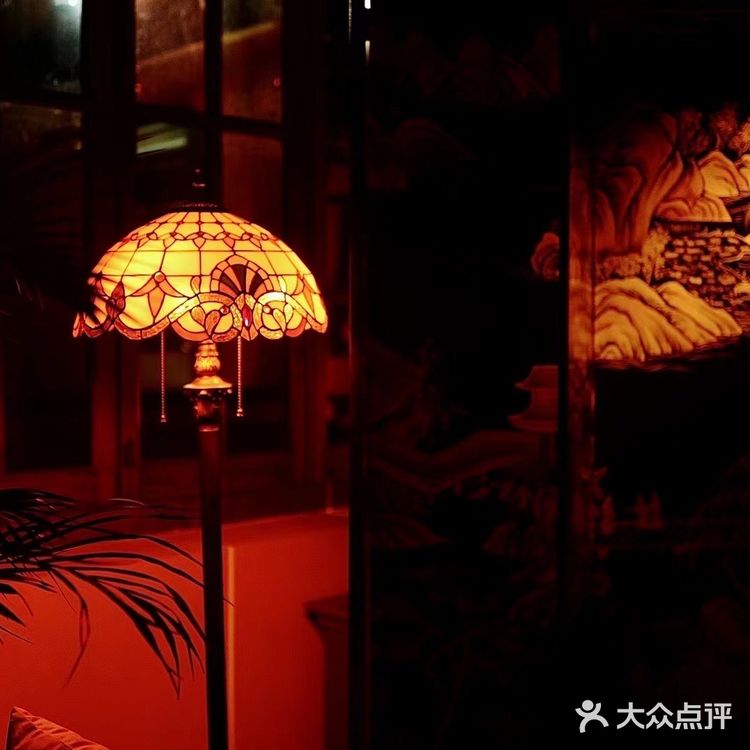 难怪食圈酒圈大佬们的一致褒奖,今天我才知道有海外版本