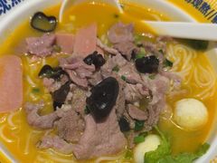 -粉小主·贵州酸汤牛肉粉(南京仙林金鹰店)