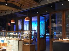 -Dough&Joe团憩(瑞虹天地月亮湾店)